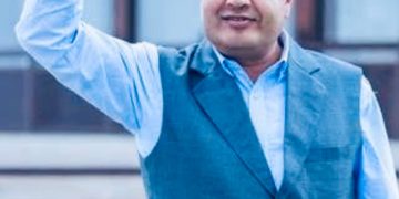 एमाले नेता महेश बस्नेत फरार