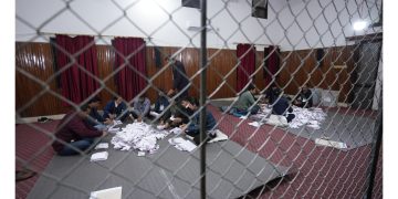 डडेल्धुरामा रास्वपाका ताराप्रसाद जोशीको सुरुवाती अग्रता